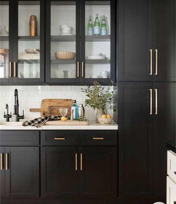 Black-Kitchen-Cabinets-33